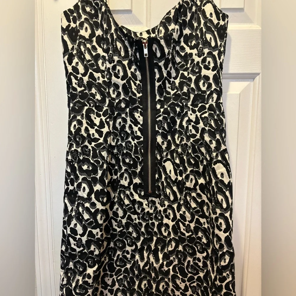 Milly Leopard dress size 6 in grey, cream, and black - Picture 3 of 4